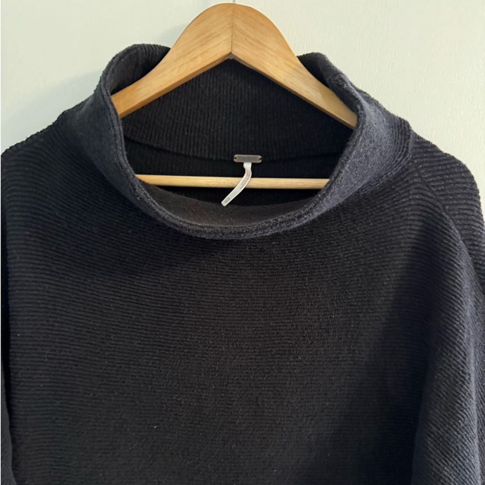Free People Ottoman Slouchy Tunic Sweater Black Oversized Cozy - Picture 3 of 9